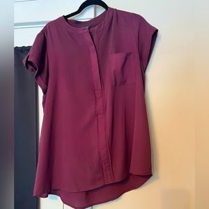 Simply Vera wang burgundy dress shirt size XL gently used